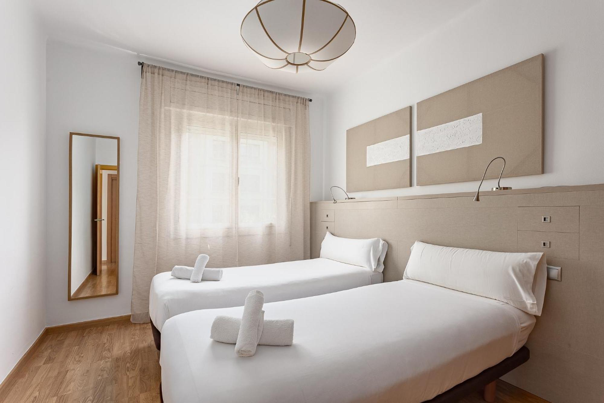 Ola Living Sagrada Familia — Foto’s 1